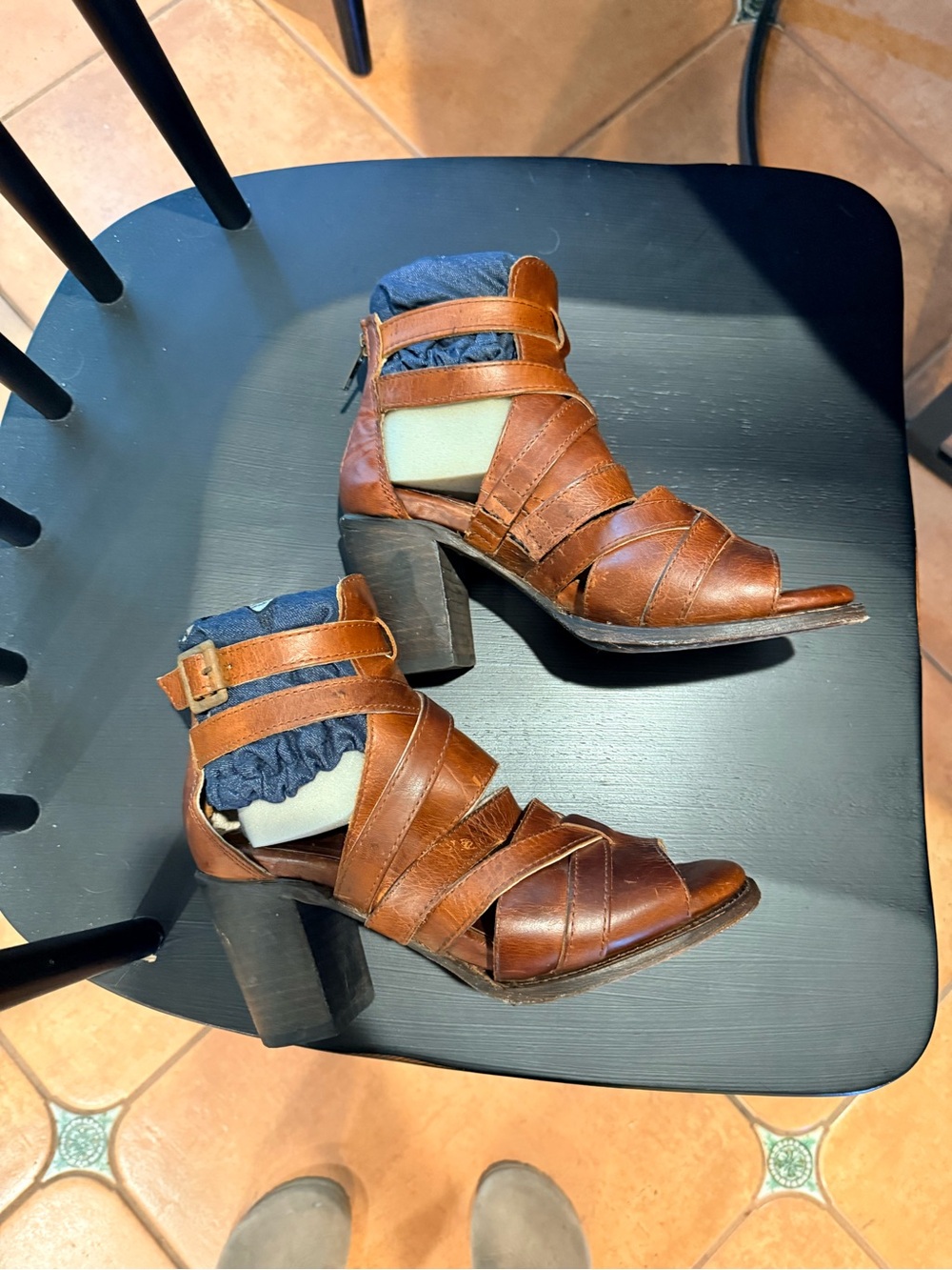Freebird by Steven Brown Strappy Leather Block Heel Sandals Claw size 7 - Picture 4 of 8